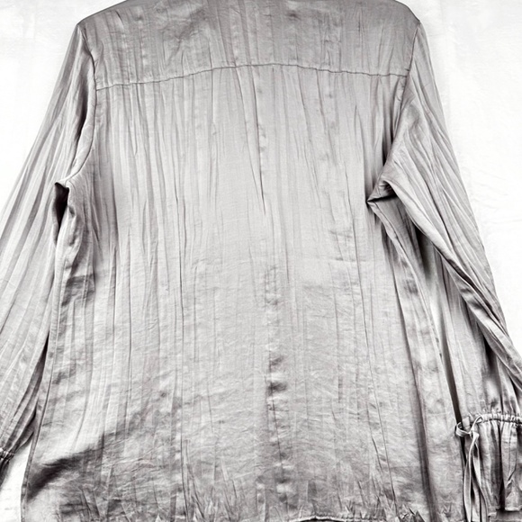 Gerry Weber Grey Beautiful Blouse with Embellished Neckline - Picture 3 of 13